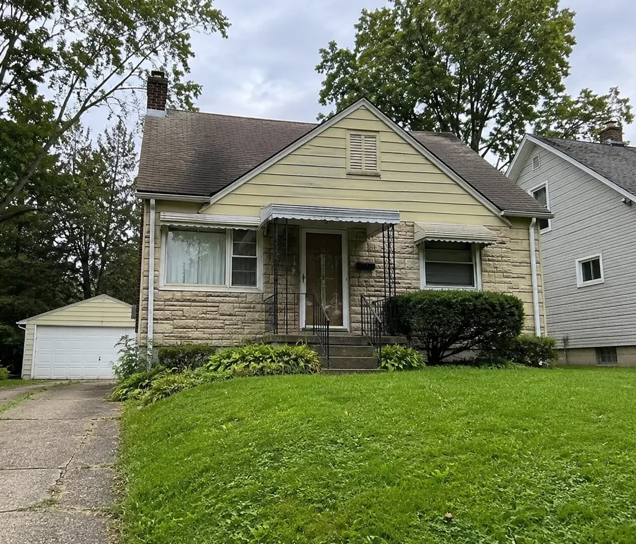 Older Cincinnati Ohio house available for an as-is sale